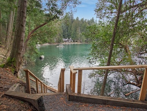 Enjoy the private beach at Horseshoe Bay House!

*The shoreline is accessed by a set of outdoor stairs. Depending on the tide, the beach is between 0 and 300 feet in length, perfect for launching kayaks or paddleboards (not provided).