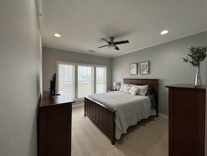 Master bedroom with memory foam mattress.