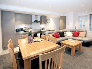apartment 2 open plan kitchen diner