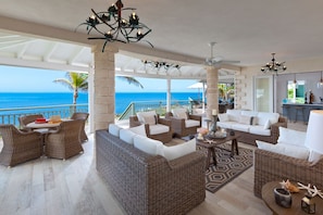 Emily House - Beautiful and breezy living area on spacious ocean front verandah