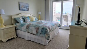 King Bed in Master suite with access to balcony with ocean views