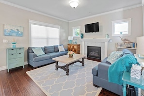 Main Livingroom