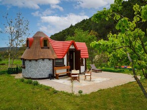 Cielo, Pianta, Nube, Proprietà, Costruzione, Albero, Paesaggio Naturale, Architettura, Lotto, Shade