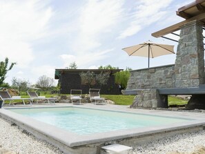 Cloud, Sky, Water, Plant, Property, Azure, Botany, Swimming Pool, Rectangle, Grass