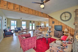 Living Room | 2-Story Cabin