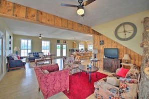 Living Room | 2-Story Cabin