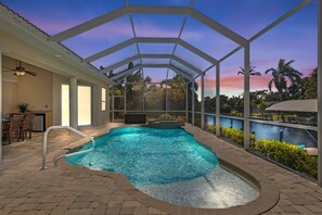 Heated pool and spa vacation rental in Cape Coral, Florida