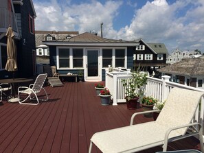 The cottage, exterior facing West.