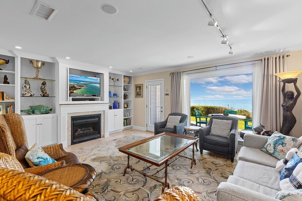 Sea Bluff 3 Living Room