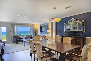 21-Sea-Bluff-3-Dining