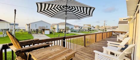 Views of the gulf and endless sounds of the waves from the balcony.