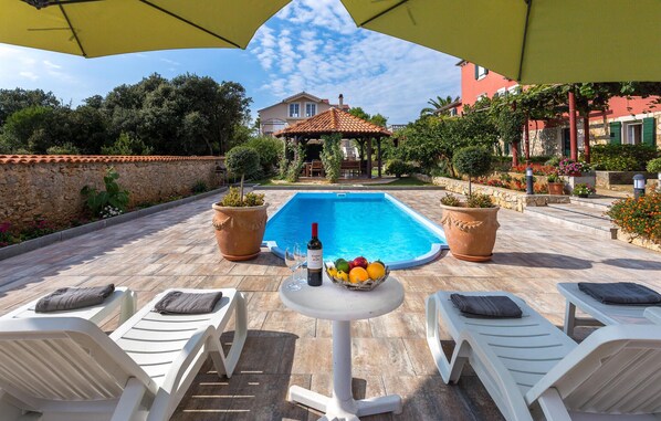 pool
