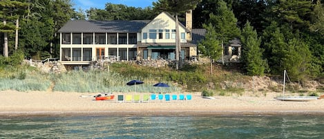 Strand
