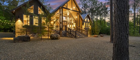 Home Sweet 'Homa - Luxury cabin that sleeps 11!