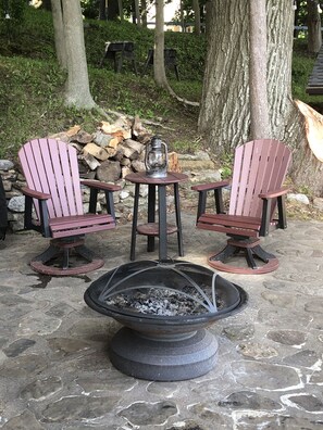 Sitting area in front of cottage