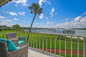 Wake up to this Intracoastal view every morning - 2nd story balcony.