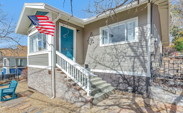 Steps to front door