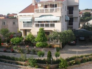Façade
