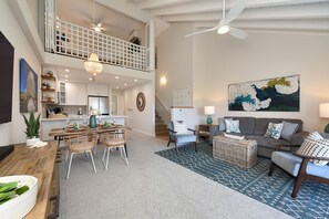 Maui Kamaole E202 living room1