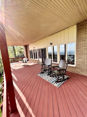 Lower Deck