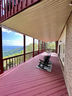 Lower Deck