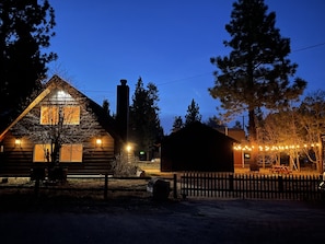 Ohana Pines Cabin at dusk