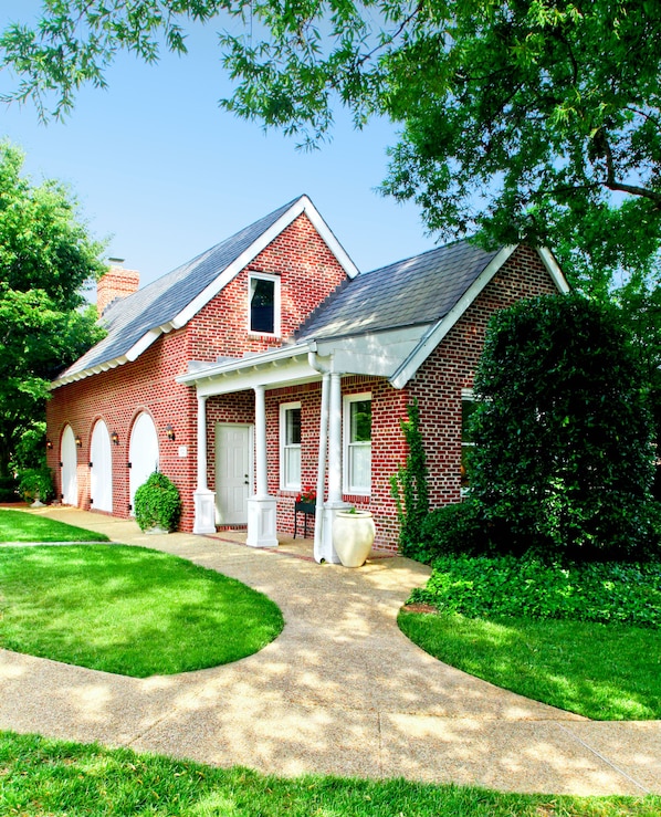 The Carriage House
