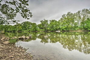 South Branch Potomac River | On-Site Access | 2 Kayaks Provided