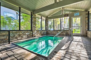 Snowcreek IV | Community Hot Tub