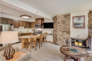 Full kitchen off of living room