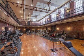 The gym opened 24/7, with suspended track