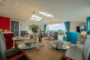 Sunset, Overstrand: Dine with sea views