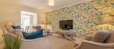 Acorn Cottage, Holt: Light and airy, gorgeously styled sitting room