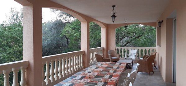 Terrace/patio