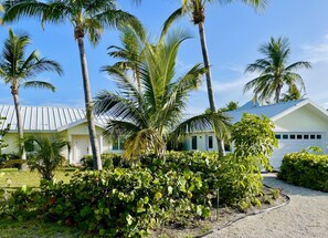 Razzle House Front 