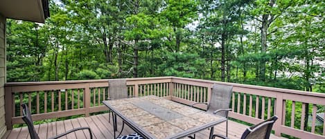 Wintergreen Resort Vacation Rental | 2BR | 2BA | 2 Stories | 1,096 Sq Ft