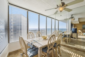 ,Dining Area,