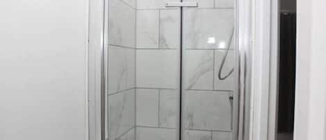 Shower in the en-suite room