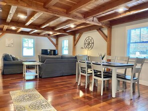 Dining / Living