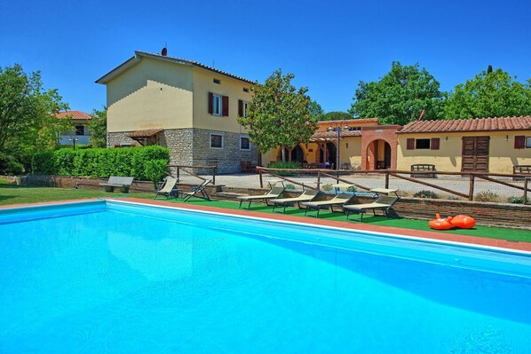 Building Exterior, Pool, Summer