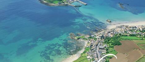 Ideally located a short stroll from Marazion