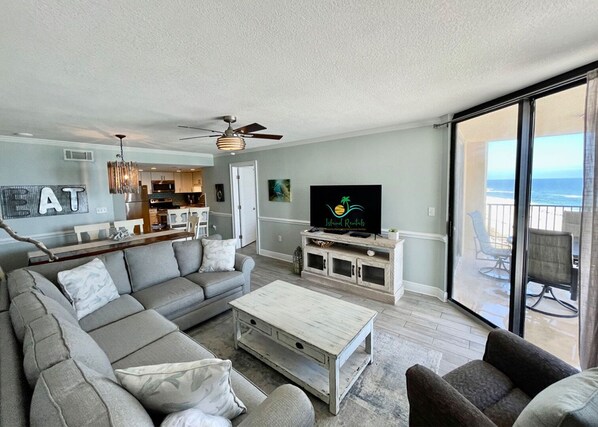 Phoenix V 813, 2 Bedroom/2 Bathroom. Sleeps 8. Managed by Island Rentals