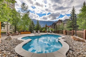 Passage Point Hot Tubs - Some of the best in Copper!