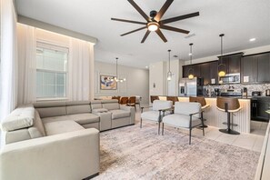 3056 Gatsby Street (2).jpg