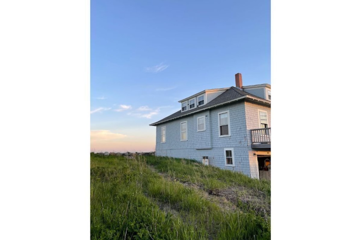 Oceanfront 5 Bedroom with STUNNING View