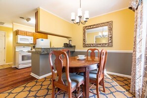 ClubWyndhamPatriotsPlace-010