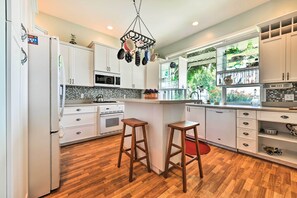 Fully Equipped Kitchen | Cooking Basics