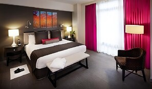 Spacious King size bed, perfect escape after a long day of sightseeing