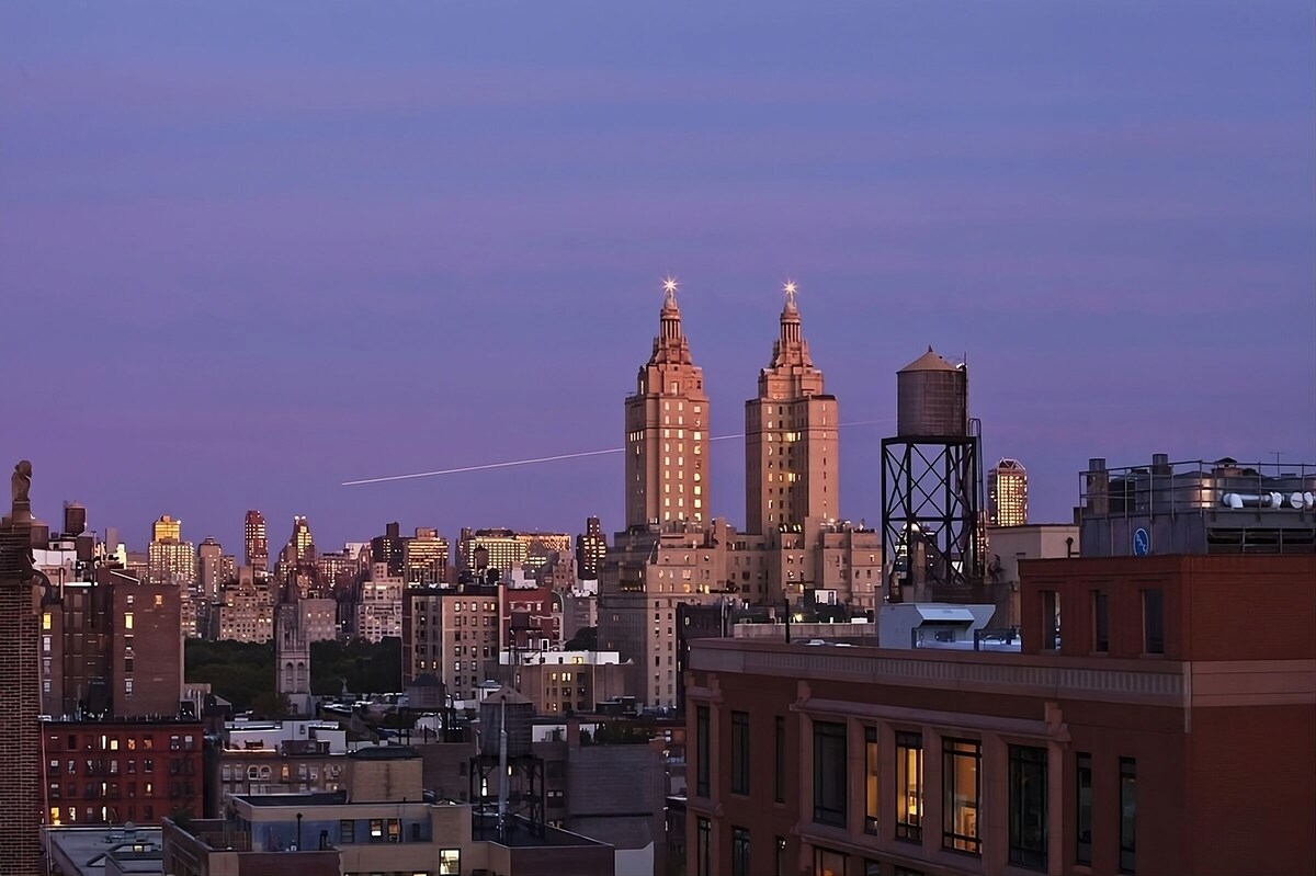 3x Deluxe Double Double Accommodations at Arthouse Hotel New York City