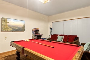 Spielezimmer